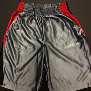 XERSION boy shorts💚